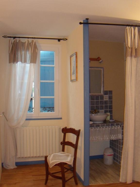 Maison D'Hotes Las Baillargues De Haut Mouchan Szoba fotó